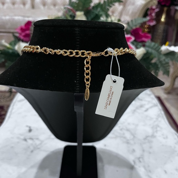 Natasha Leopard Print Resin with Glass Crystals Necklace - Picture 7 of 7